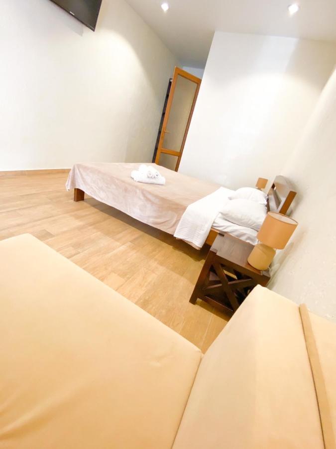 Hotel Золотий Лев à Zatoka Extérieur photo
