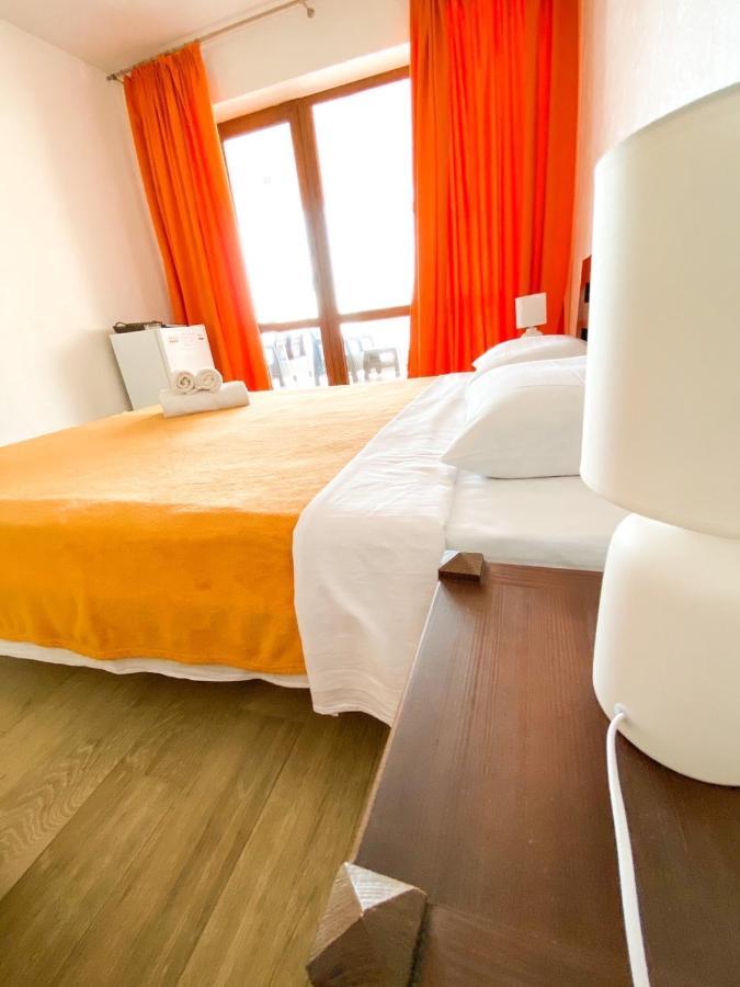 Hotel Золотий Лев à Zatoka Extérieur photo
