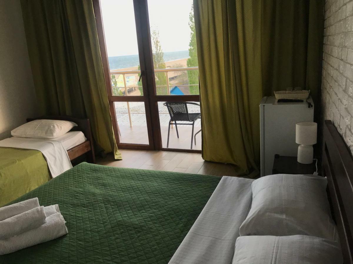 Hotel Золотий Лев à Zatoka Extérieur photo