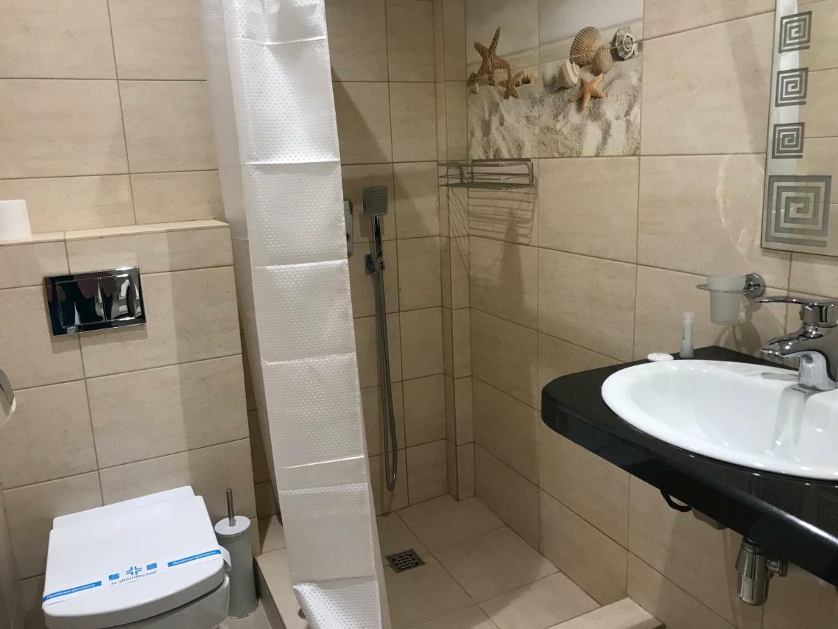Hotel Золотий Лев à Zatoka Extérieur photo