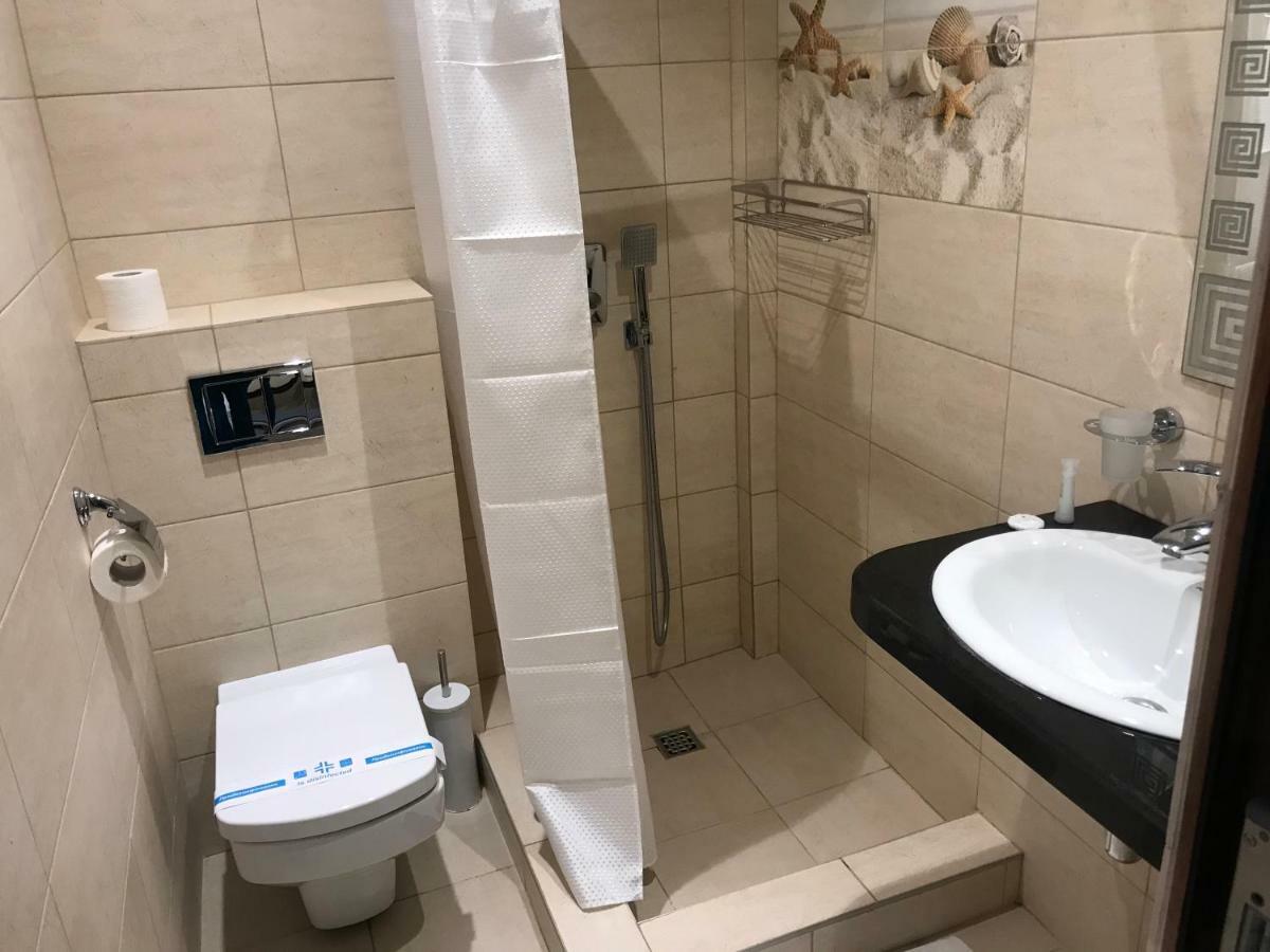 Hotel Золотий Лев à Zatoka Extérieur photo