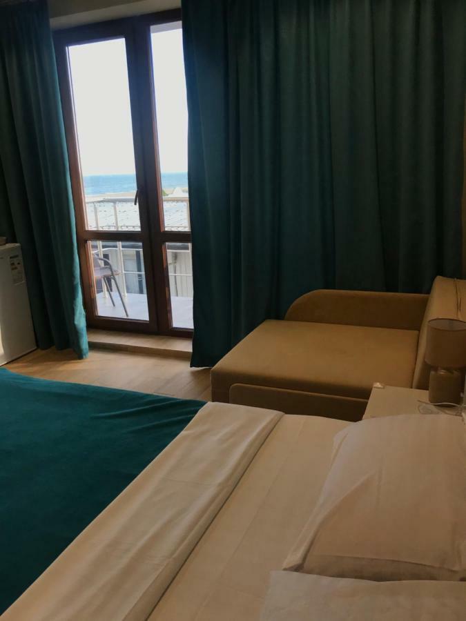 Hotel Золотий Лев à Zatoka Extérieur photo