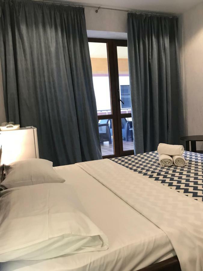 Hotel Золотий Лев à Zatoka Extérieur photo